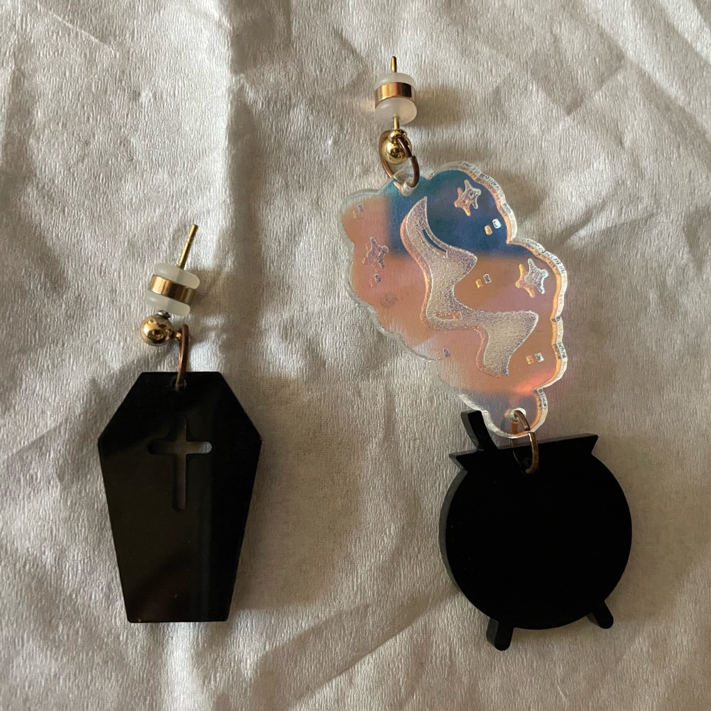 Cauldron and Coffin earrings